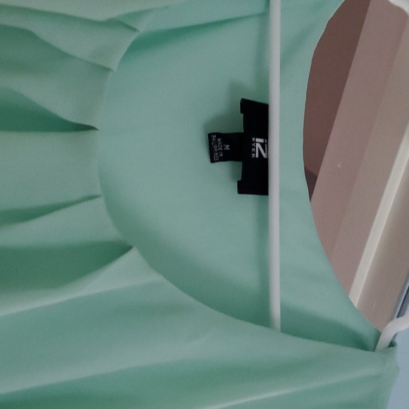 Dress - Picture 3 of 4